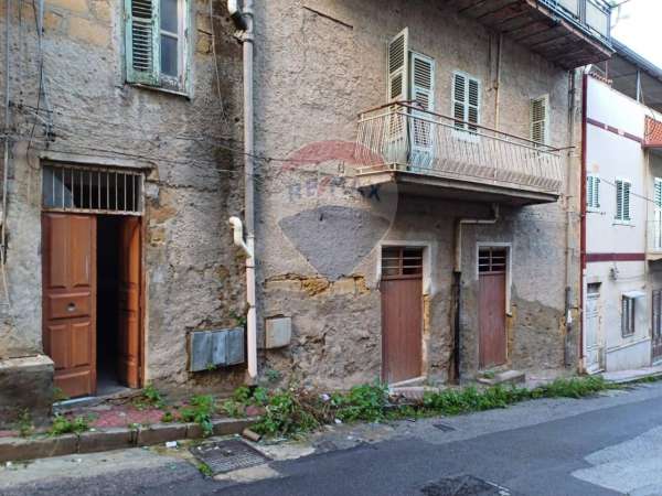 Foto Casa indipendente in vendita a Favara