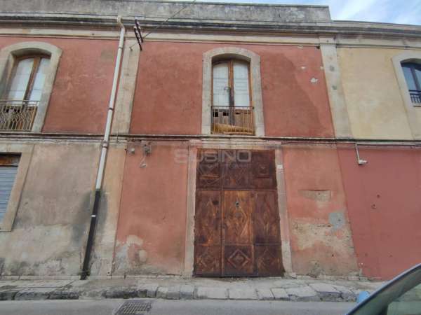 Foto Casa indipendente in vendita a Floridia