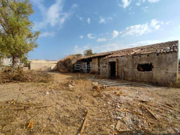 Foto Casa indipendente in vendita a Floridia