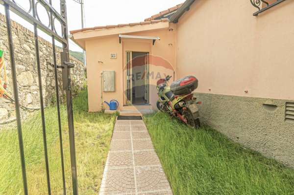 Foto Casa indipendente in vendita a Genova