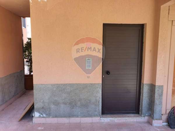 Foto Casa indipendente in vendita a Giardini Naxos