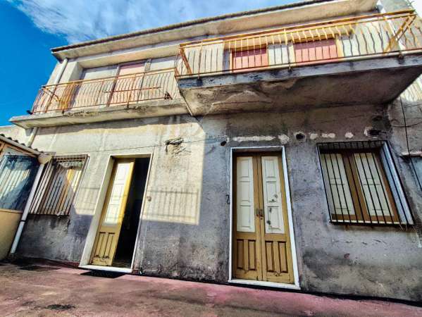 Foto Casa indipendente in vendita a Giarre
