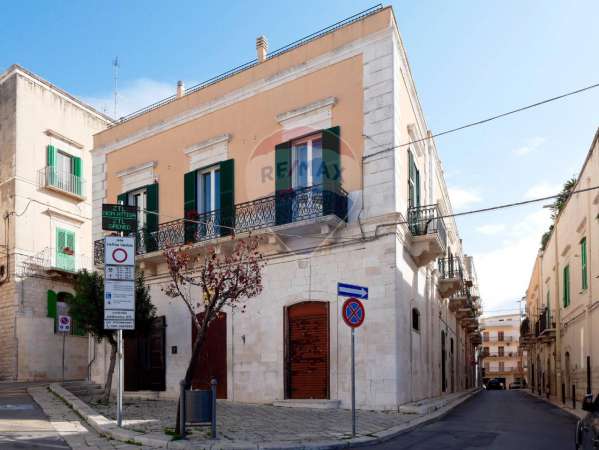 Foto Casa indipendente in vendita a Giovinazzo