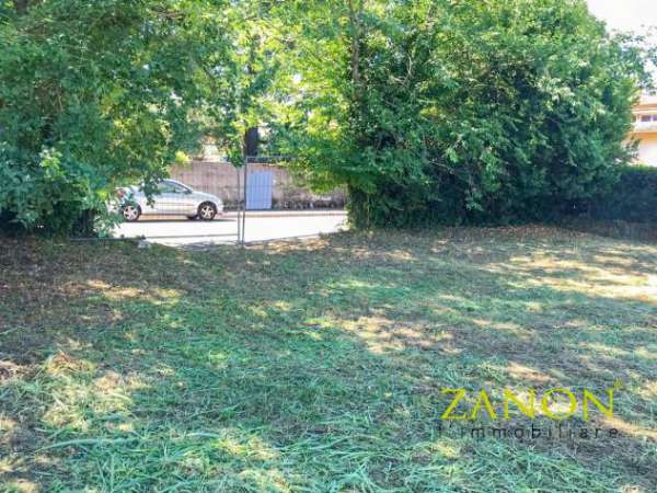 Foto Casa indipendente in vendita a Gorizia - 6 locali 100mq