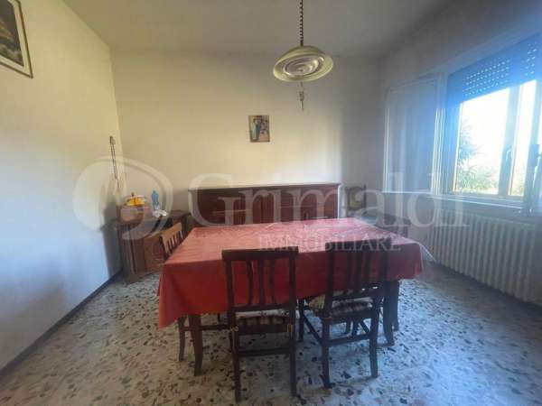 Foto Casa indipendente in vendita a Jesi