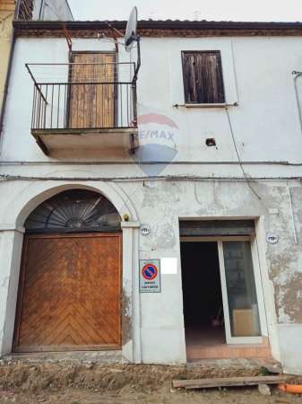 Foto Casa indipendente in vendita a Lanciano