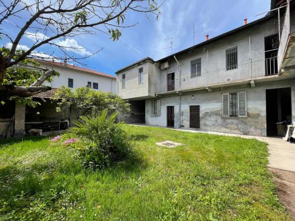 Foto Casa indipendente in vendita a Magenta
