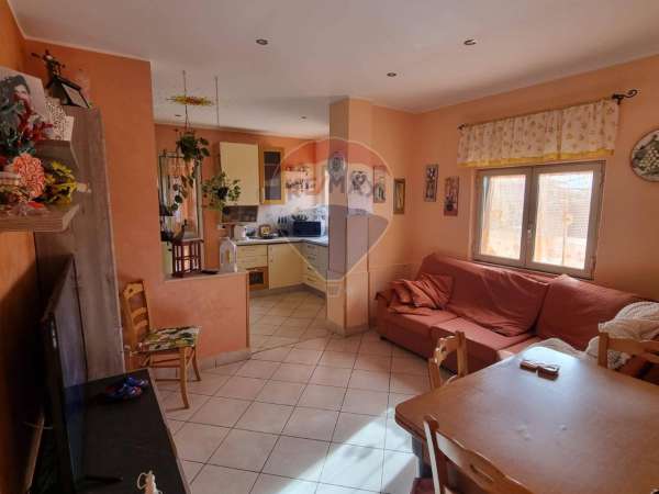 Foto Casa indipendente in vendita a Mascalucia