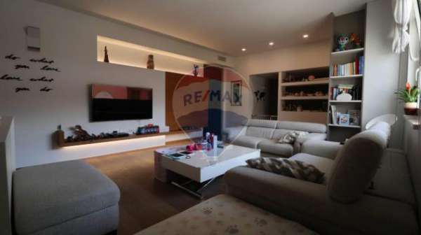 Foto Casa indipendente in vendita a Matera - 7 locali 232mq