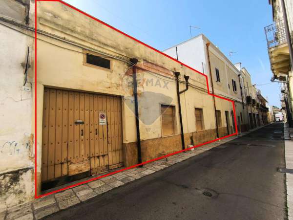 Foto Casa indipendente in vendita a Mesagne