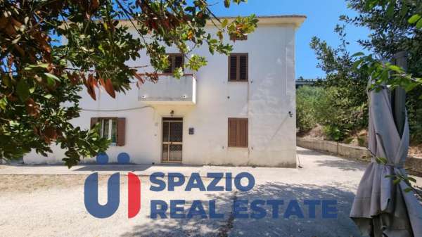 Foto Casa indipendente in vendita a Miglianico