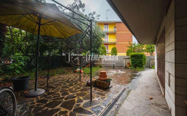 Foto Casa indipendente in vendita a Modena