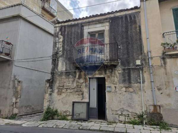 Foto Casa indipendente in vendita a Modica - 5 locali 100mq