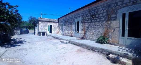 Foto Casa indipendente in vendita a Modica