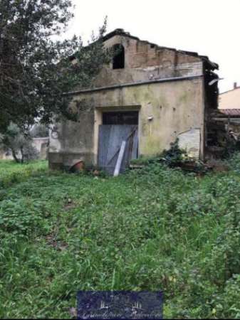Foto Casa indipendente in vendita a Montespertoli - 12 locali 500mq