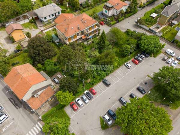 Foto Casa indipendente in vendita a Muggi�
