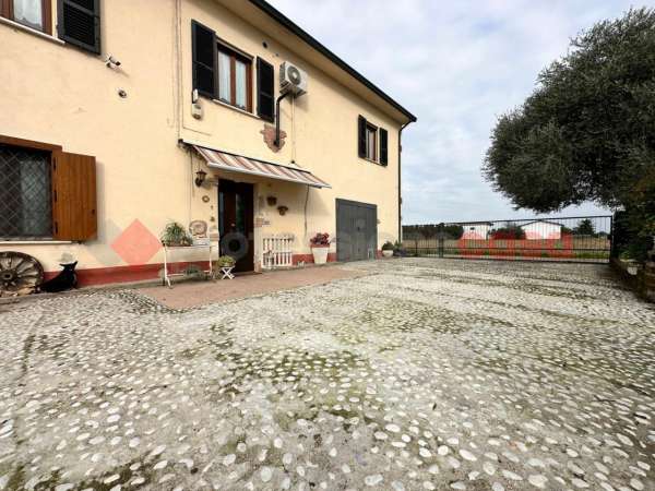 Foto Casa indipendente in vendita a Oppeano