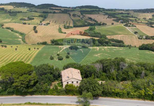 Foto Casa indipendente in vendita a Osimo