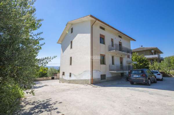 Foto Casa indipendente in vendita a Ostra