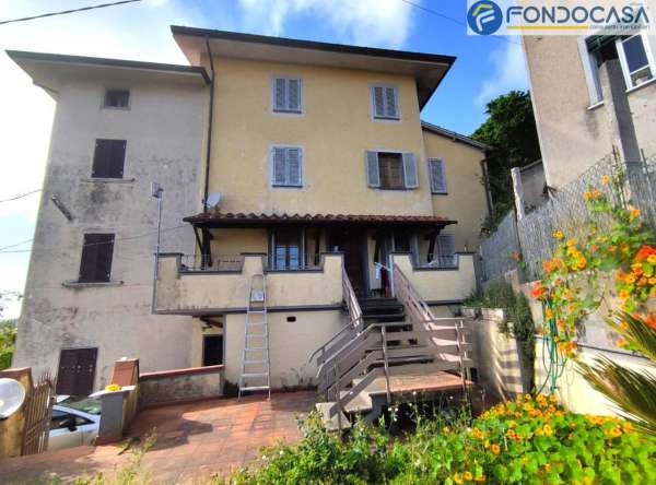 Foto Casa indipendente in vendita a Pietrasanta