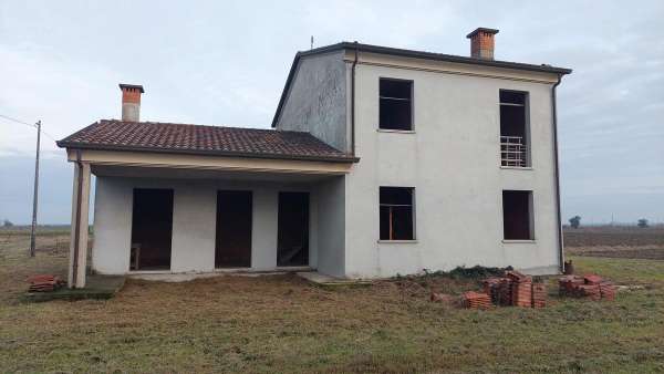Foto Casa indipendente in vendita a Porto Viro
