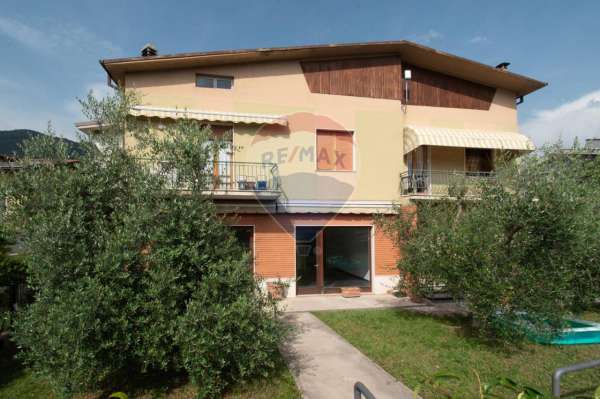 Foto Casa indipendente in vendita a Provaglio D'Iseo