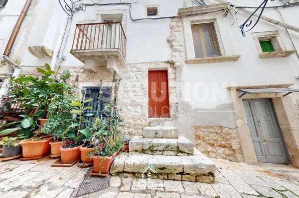 Foto Casa indipendente in vendita a Putignano