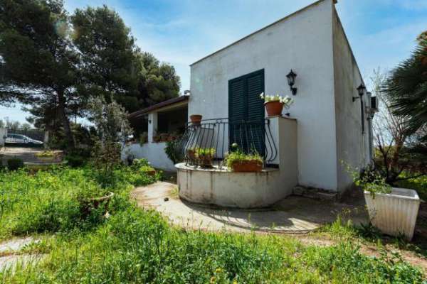 Foto Casa indipendente in vendita a Quartu Sant'Elena - 4 locali 120mq
