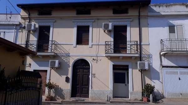 Foto Casa indipendente in vendita a Reggio Calabria