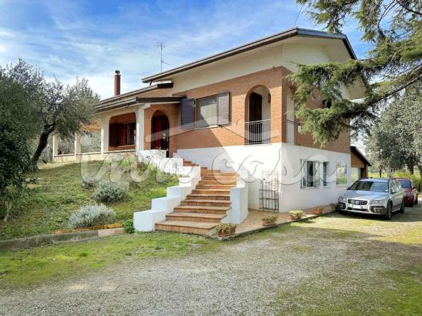 Foto Casa indipendente in vendita a Rimini