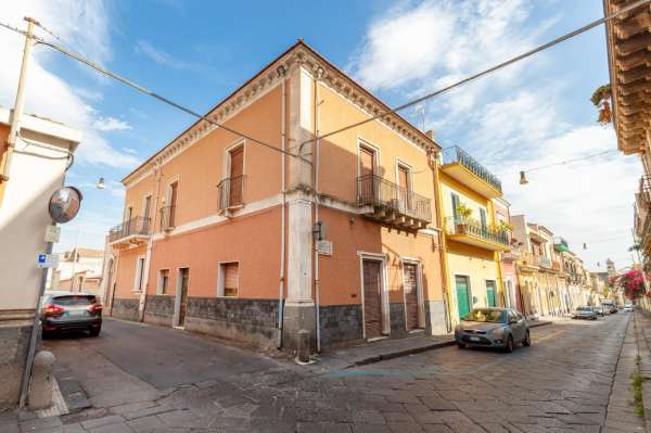 Foto Casa indipendente in vendita a Riposto