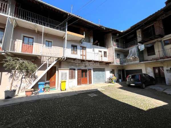 Foto Casa indipendente in vendita a Rivarolo Canavese