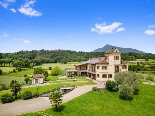 Foto Casa indipendente in vendita a Rivoli