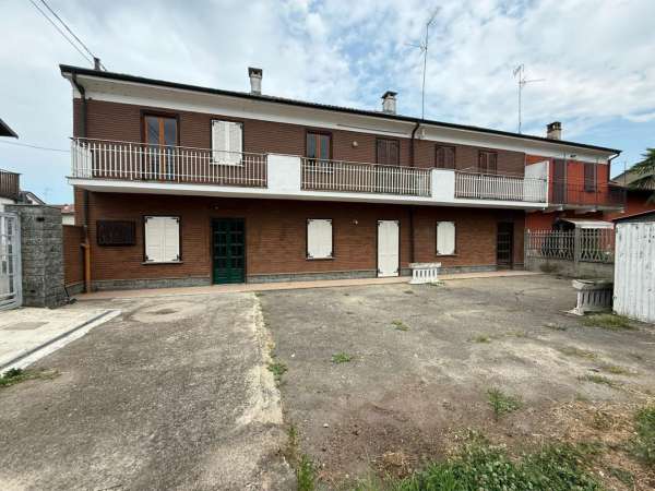 Foto Casa indipendente in vendita a Robbio