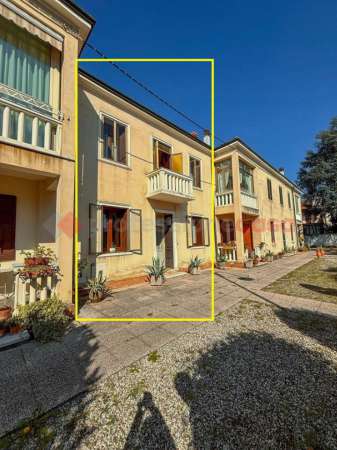 Foto Casa indipendente in vendita a San Bonifacio
