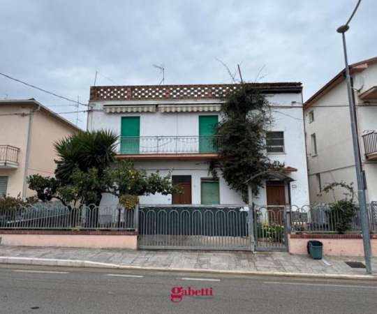 Foto Casa indipendente in vendita a San Salvo - 10 locali 400mq