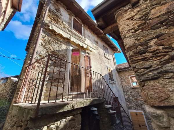 Foto Casa indipendente in vendita a San Siro