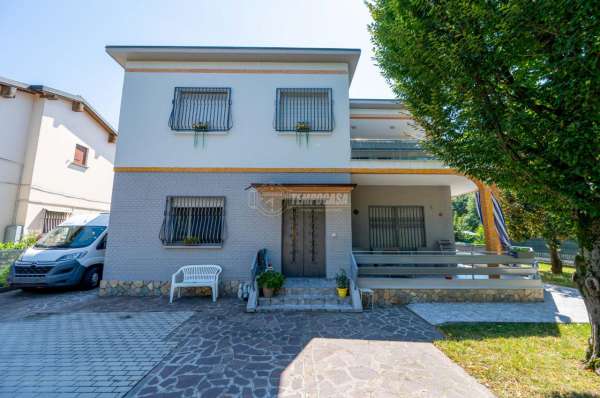 Foto Casa indipendente in vendita a Sant'Agata Bolognese