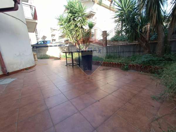 Foto Casa indipendente in vendita a Santa Teresa Di Riva