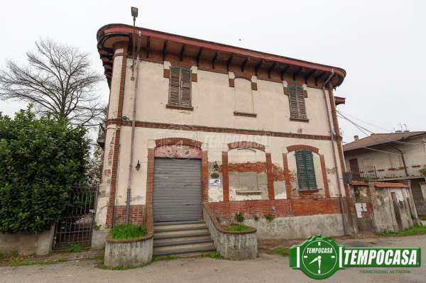 Foto Casa indipendente in vendita a Secugnago