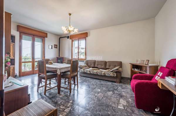Foto Casa indipendente in vendita a Serramazzoni