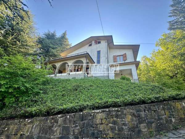 Foto Casa indipendente in vendita a Serramazzoni