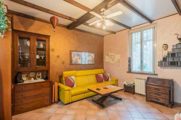 Foto Casa indipendente in Vendita a Sesto San Giovanni via CAVALLOTTI