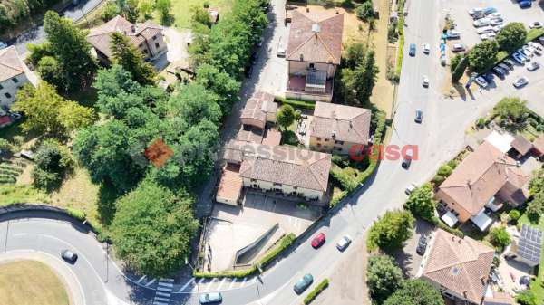 Foto Casa indipendente in vendita a Siena
