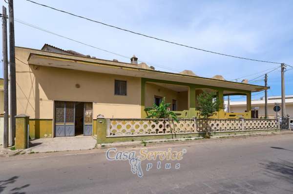 Foto Casa indipendente in vendita a Supersano