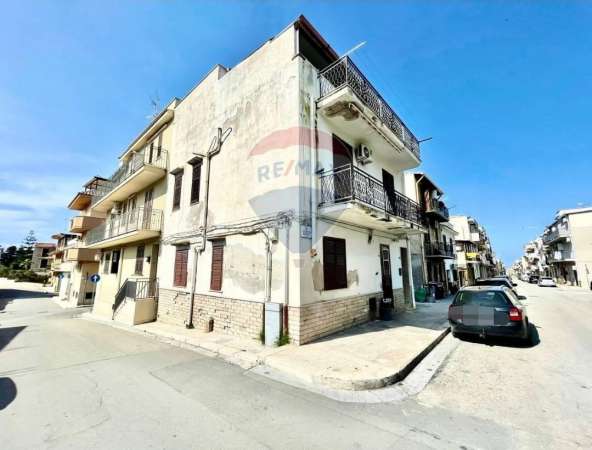 Foto Casa indipendente in vendita a Terrasini