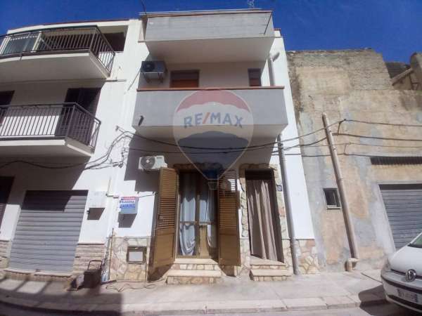 Foto Casa indipendente in vendita a Terrasini