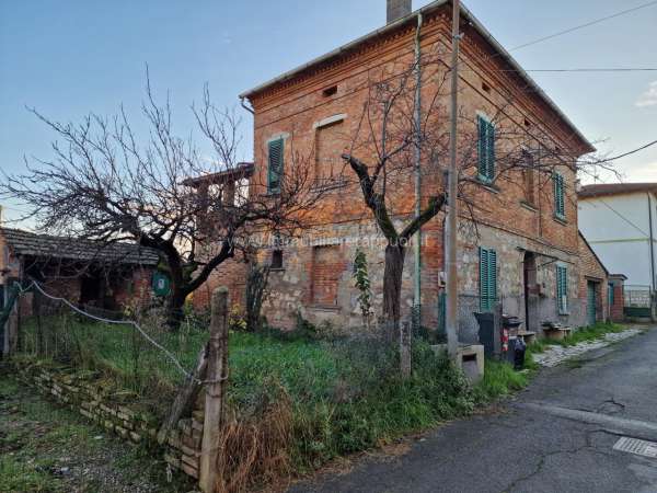 Foto Casa indipendente in vendita a Torrita Di Siena