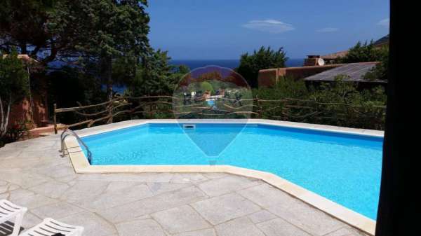 Foto Casa indipendente in vendita a Trinit� d'Agultu e Vignola