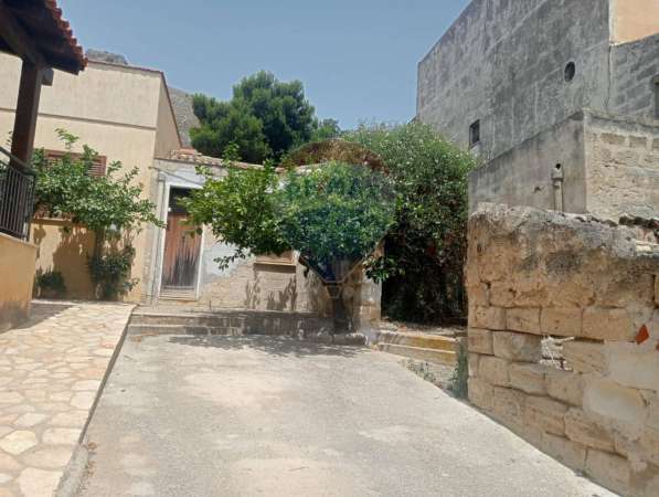 Foto Casa indipendente in vendita a Valderice